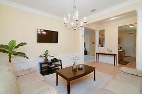 Chantilly Villa by VillaDirect