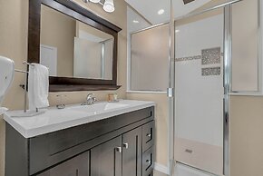 Disney Backstage Villa by VillaDirect