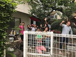 Happy Closet & Wasamon Hostel