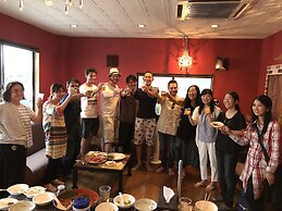 Happy Closet & Wasamon Hostel