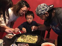 Happy Closet & Wasamon Hostel