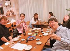 Happy Closet & Wasamon Hostel