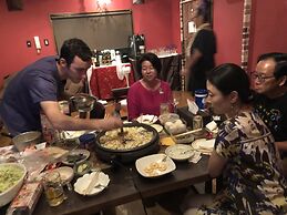 Happy Closet & Wasamon Hostel