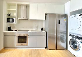 Oakwood Suites Bangkok