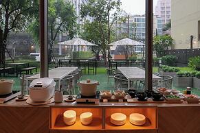 Oakwood Suites Bangkok