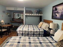 South Jetty Inn