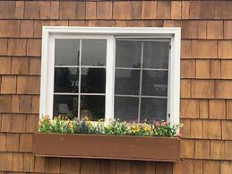 South Jetty Inn