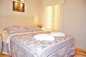 Emil House Apart Hotel