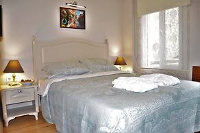 Emil House Apart Hotel