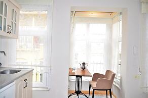 Emil House Apart Hotel