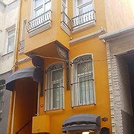 Emil House Apart Hotel