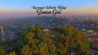 Aston Gresik Hotel & Conference Center