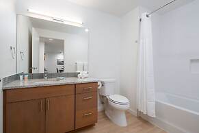 Stay Alfred on Penn Avenue