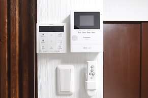 Ko's Apartment, Tatsumi West Station