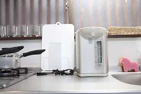 Ko's Apartment, Tatsumi West Station