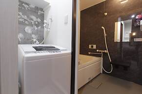 Ko's Apartment, Tatsumi West Station