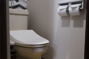 Ko's Apartment, Tatsumi West Station