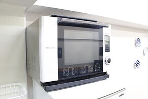 Ko's Apartment, Shibuya Station