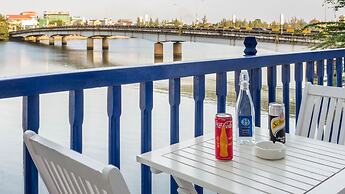 The B Resort