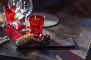 Le Coucou Hotel & Restaurant