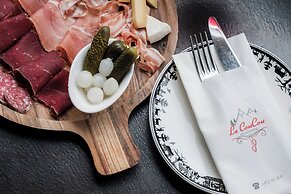 Le Coucou Hotel & Restaurant