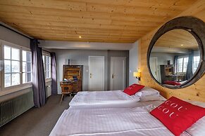 Le Coucou Hotel & Restaurant
