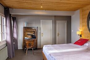 Le Coucou Hotel & Restaurant