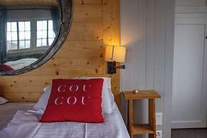 Le Coucou Hotel & Restaurant