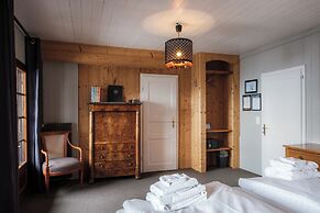 Le Coucou Hotel & Restaurant