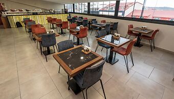 Istanbul Airport Express Hotel