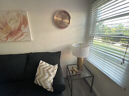 Orange Tree Cottages Downtown