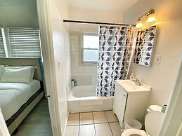 Orange Tree Cottages Downtown