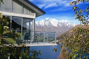 52a Preston Heights Apartment