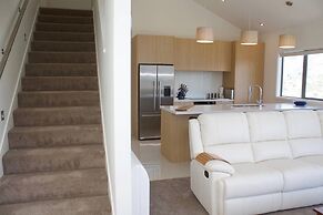 52a Preston Heights Apartment