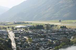 Lake View Townhouse Queenstown Hill