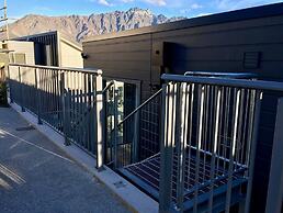 Lake View Townhouse Queenstown Hill