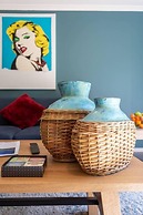 Spacious Central City Apartment with Parking