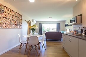 Private & Charming Panorama Retreat