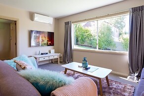 Private & Charming Panorama Retreat