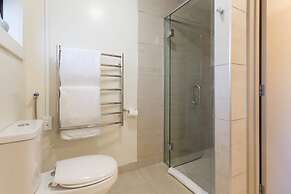 Private & Charming Panorama Retreat