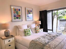 Spacious Townhouse Incredible Alpine Lake Views