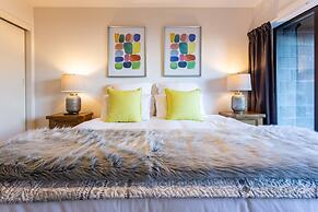 Spacious Townhouse Incredible Alpine Lake Views