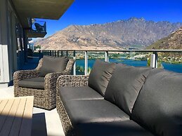 52b Preston Heights Apartment