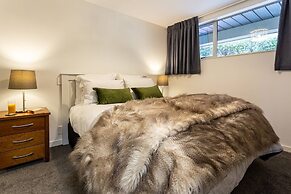 Central City Apartment with Parking & Great Views