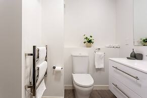 Central City Apartment with Parking & Great Views