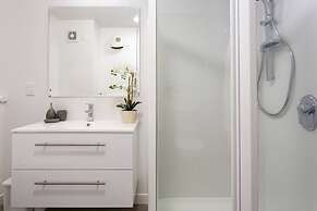 Central City Apartment with Parking & Great Views