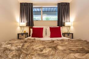 Central City Apartment with Parking & Great Views