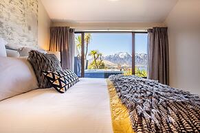 Alpine Gold With Incredible Lake Views SPA