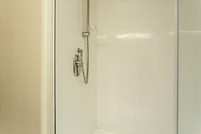 Alpine Gold With Incredible Lake Views SPA