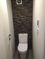 Distinctive Adjacent Two Lake View Townhouses